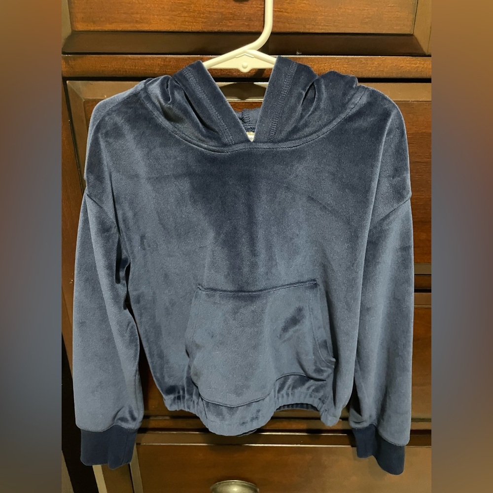 Girls blue sweater with hoody. Velvet material. Cropped a bit high